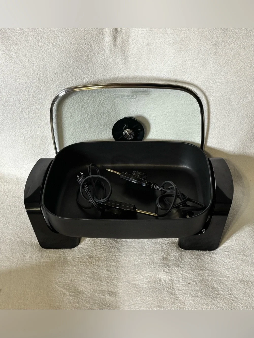 Black Electric Skillet with Glass Lid - Classic Nonstick Cookware